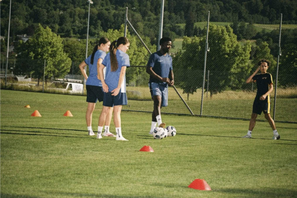 Ric the Coach Fussballschule Academy Training für Kinder in Zürich Regensdorf mit privatem Fussballtraining